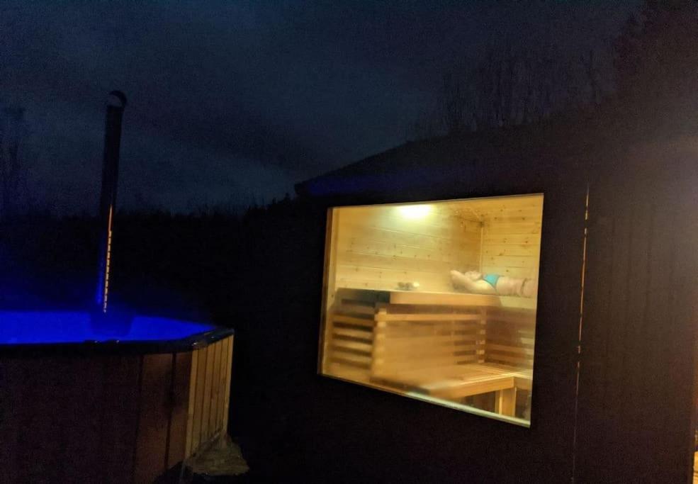 Secluded Private Cottage Hot-Tub, Sauna & Fire-Pit Carrick on Shannon Exteriör bild